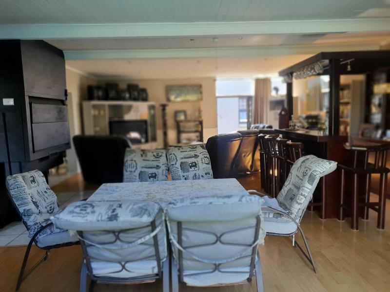 5 Bedroom Property for Sale in Parow North Western Cape
